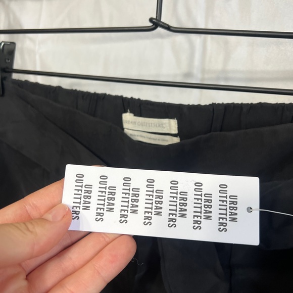 Urban Outfitters Shorts - Picture 2 of 4